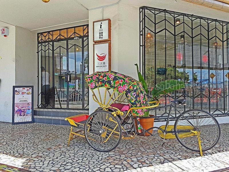 Hello Kitty Signature Suite Sandakan Exteriör bild